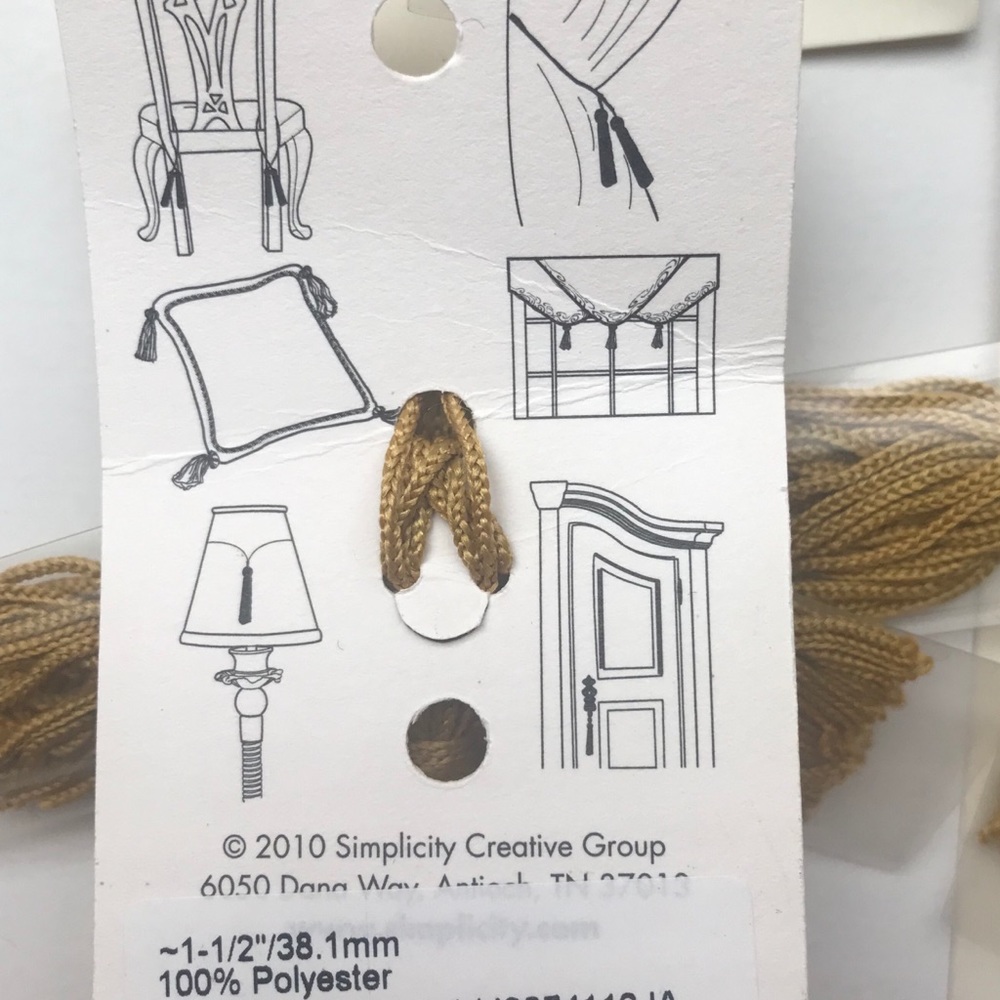 Tassel - Picture 8 of 8